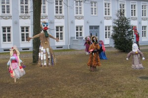 Sušvito sužibo Morių paradas prie Šilutės dvaro. 051
