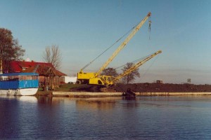 Šio projekto metu buvo tvarkoma ir priešingo kranto krantinė. 0023