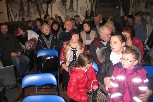 Į Padėkos vakarą susirinko gausu būrys svečių. Foto 087+